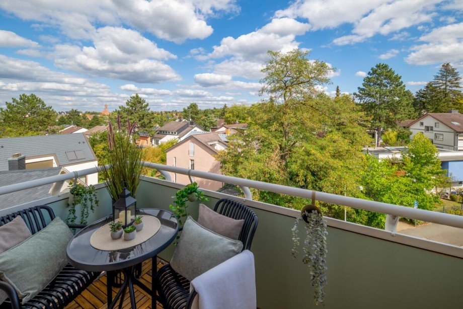 Balkon mit Weitblick Etagenwohnung Darmstadt