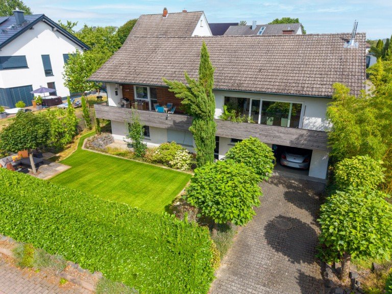 Garten, Haus und Garage Modautal Einfamilienhaus Viel Raum. Sch�ner Garten und Kaminfeuer. Wohnen wo andere Urlaub machen.