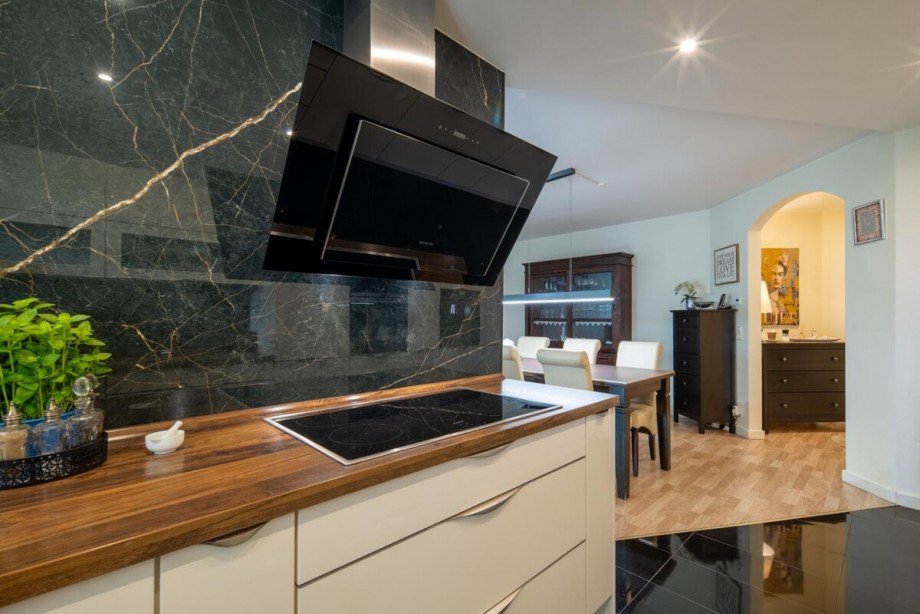 Hochwertige Markenger�te Granitwand Etagenwohnung Bad Vilbel / Gronau