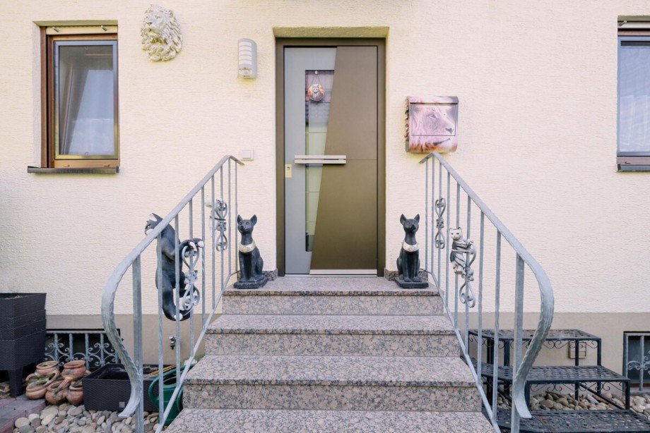 Eingang von au�en Etagenwohnung Erzhausen