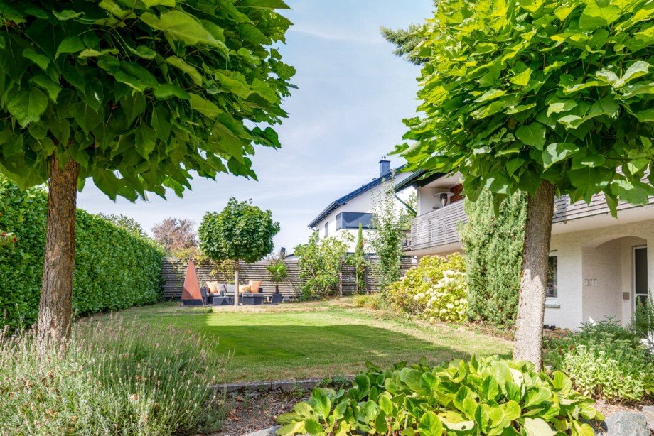 Sch�n angelegter Garten Einfamilienhaus Modautal