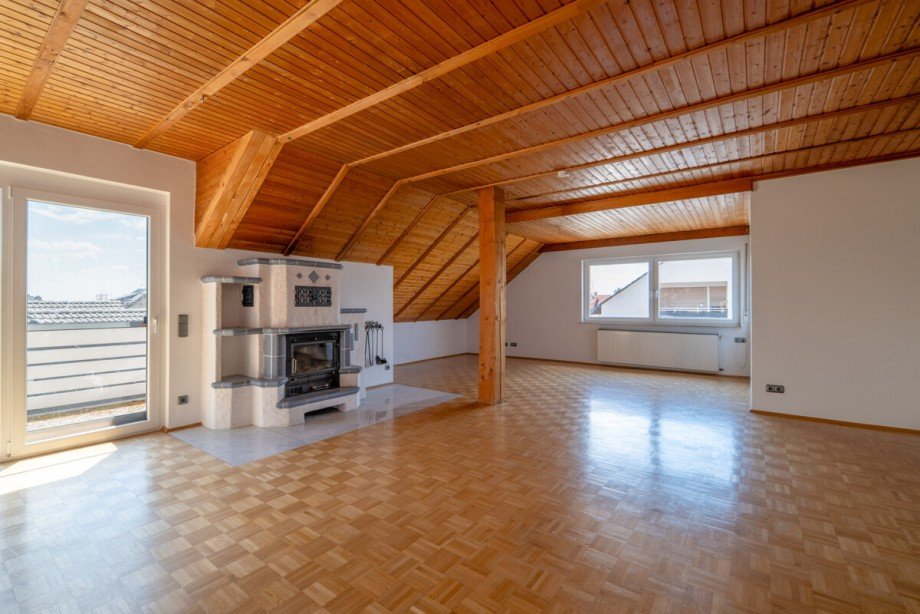 Wohnbereich mit Kaminofen 1 Maisonettewohnung Griesheim