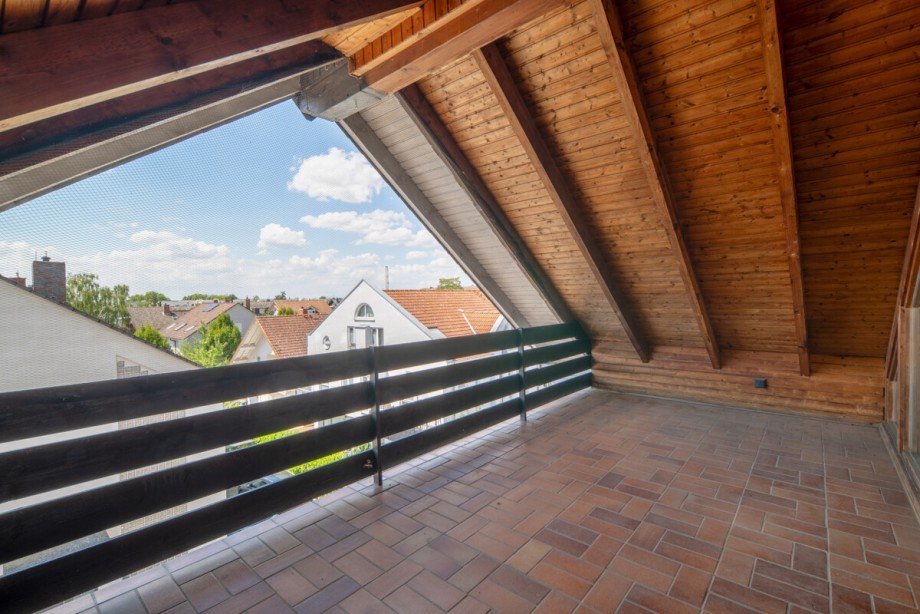Gro�z�gige Dachloggia Maisonettewohnung Griesheim