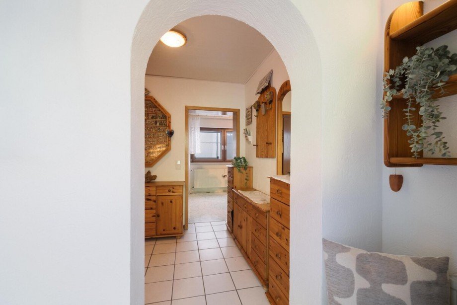 EG - Einladender Eingangsbereich mit praktischer Garderobenzone 1 Reihenmittelhaus Erzhausen